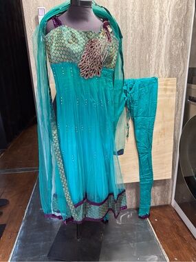 Indian Teal Embroidered Women's Dress with Dupatta